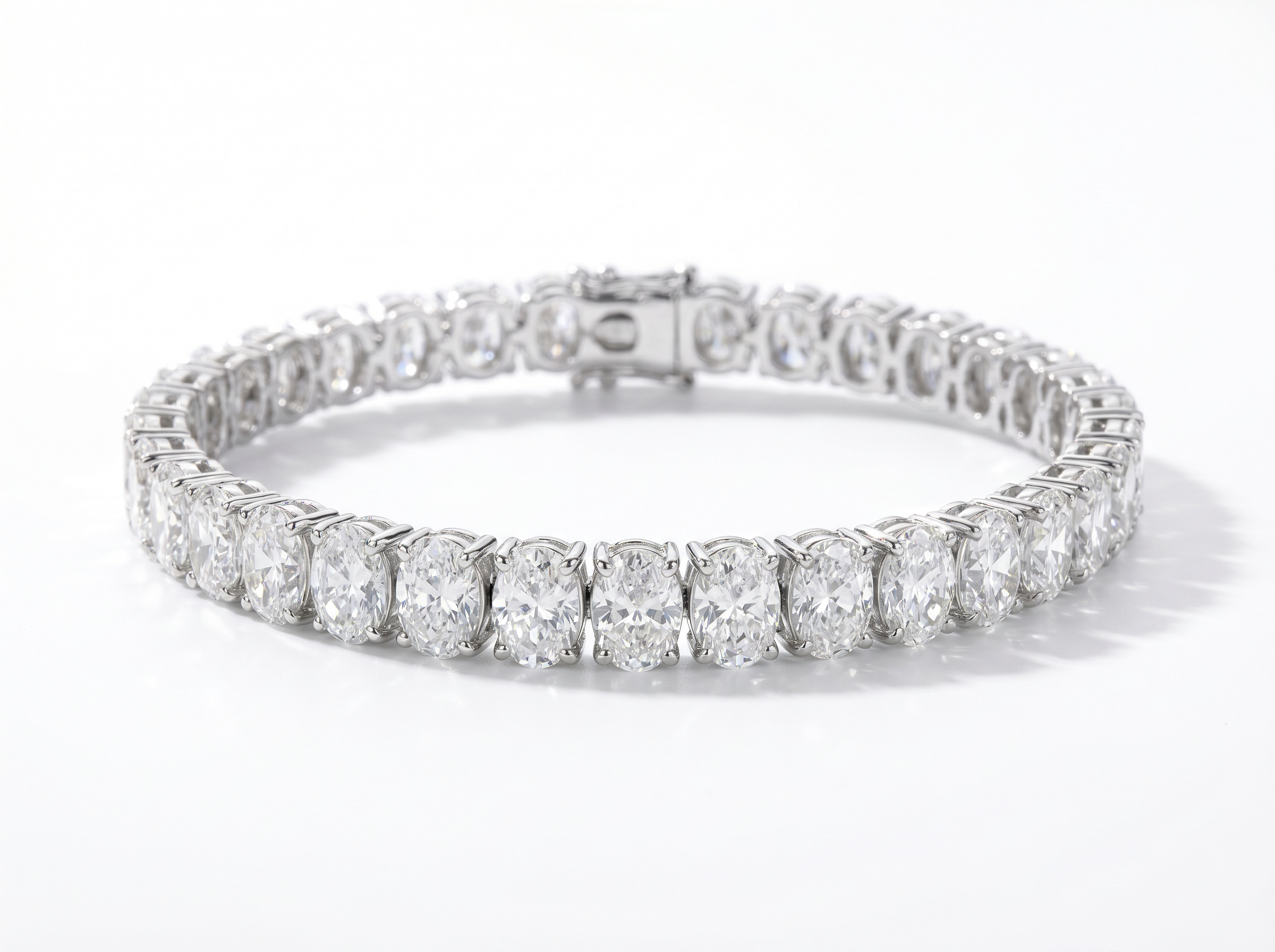 Oval Cut Diamond Tennis Bracelet in 18K white gold